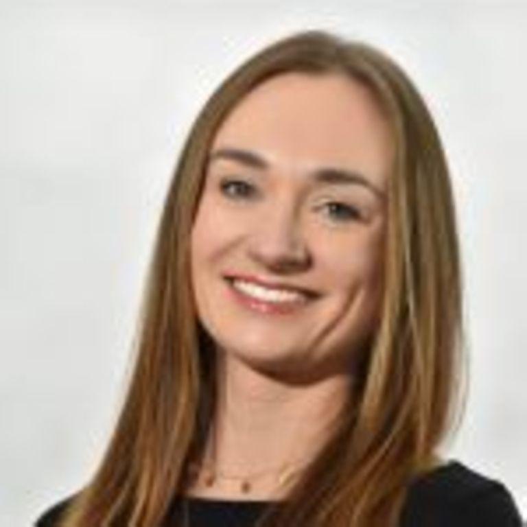 DAK-Gesundheit Mitarbeiterin Laura